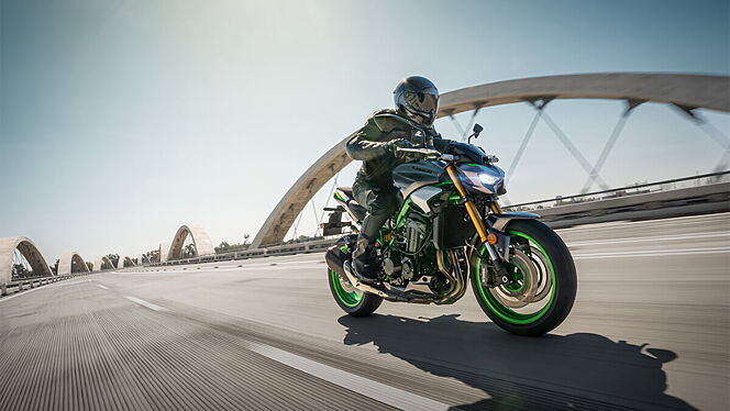 Kawasaki Z900 [2025] image 5